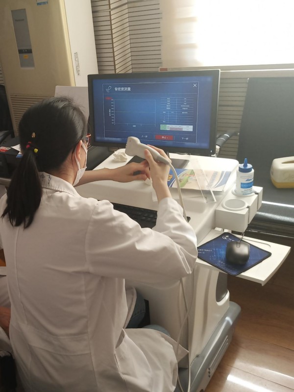 上海市楊浦區(qū)中心醫(yī)院引進(jìn)品源醫(yī)療骨密度儀， 非常感謝醫(yī)院對(duì)我們產(chǎn)品的認(rèn)可